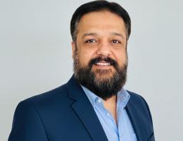 العميل Nabeel Bilal