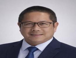 العميل Francisco Flores