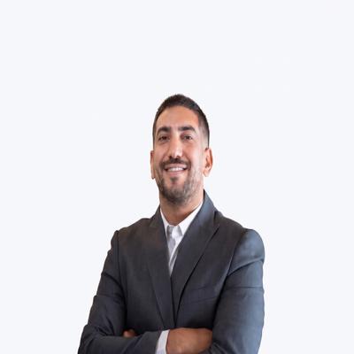العميل Ziad Hellis