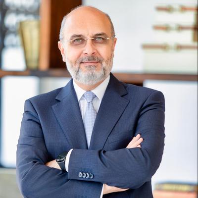 العميل Hussam El Jizi