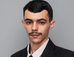 العميل Seyf Eddine Bichi