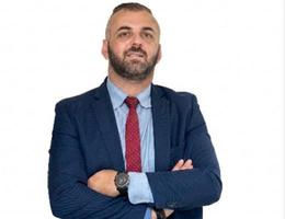 العميل Hazem