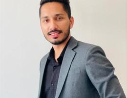 العميل Shafi Zain