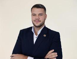 العميل Doru Cristian Durcau