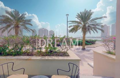Townhouse - 1 - 2 for rent in Viva East - Viva Bahriyah - The Pearl Island - Doha