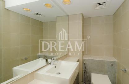 Townhouse - 1 - 2 for rent in Viva East - Viva Bahriyah - The Pearl Island - Doha