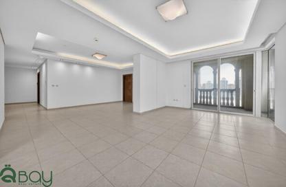 Apartment - 2 Bedrooms - 3 Bathrooms for rent in Viva West - Viva Bahriyah - The Pearl Island - Doha