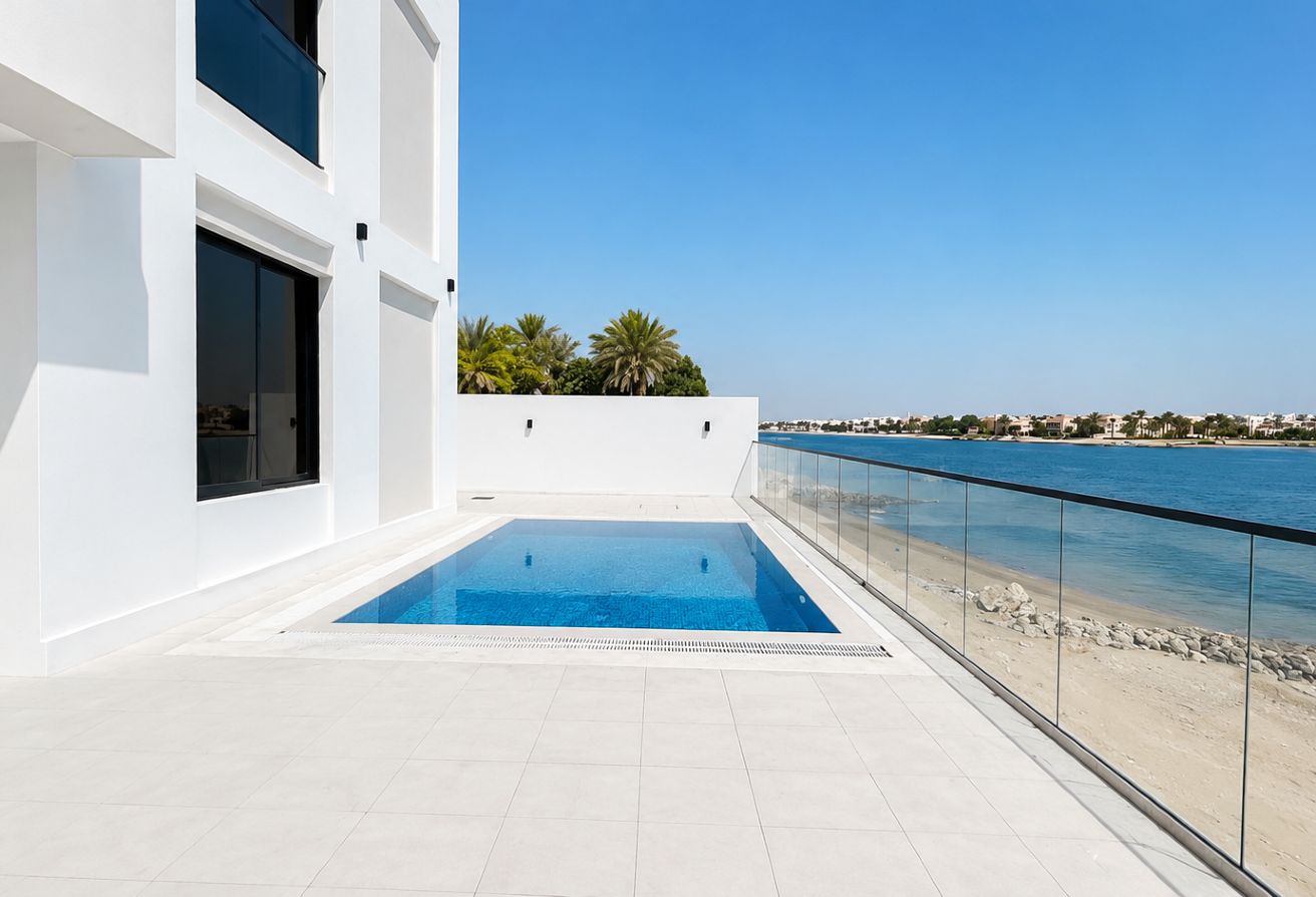 Private Beachfront Compound | 4 Villas + Apartment thumbnail 14