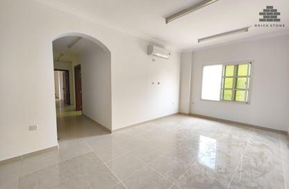 Apartment - 3 Bedrooms - 2 Bathrooms for rent in Muntazah 10 - Al Muntazah - Doha
