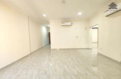 Apartment - 2 Bedrooms - 2 Bathrooms for rent in Muntazah 7 - Al Muntazah - Doha