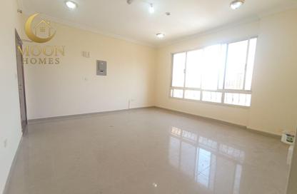 Apartment - 1 Bedroom - 1 Bathroom for rent in Umm Ghwailina Comm - Umm Ghuwalina - Umm Ghuwailina - Doha Apartment - 1 Bedroom - 1 Bathroom for rent in Umm Ghwailina Comm - Umm Ghuwalina - Umm Ghuwailina - Doha
