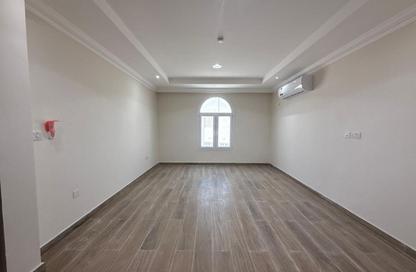 Villa - 6 Bedrooms - 6 Bathrooms for rent in Wadi Al Markh - Muraikh - AlMuraikh - Doha
