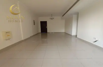 Apartment - 3 Bedrooms - 3 Bathrooms for rent in Al Mansoura - Al Mansoura - Doha