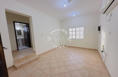 Apartment - 2 Bedrooms - 2 Bathrooms for rent in Bin Omran 35 - Fereej Bin Omran - Doha Apartment - 2 Bedrooms - 2 Bathrooms for rent in Bin Omran 35 - Fereej Bin Omran - Doha