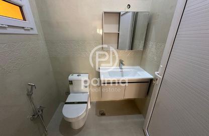 Warehouse - Studio - 3 Bathrooms for rent in East Industrial Street - Birkat Al Awamer - Al Wakra