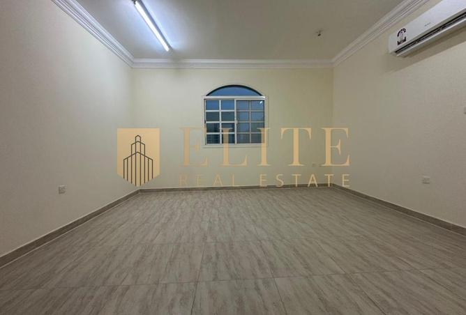 982940 - Property Image 3