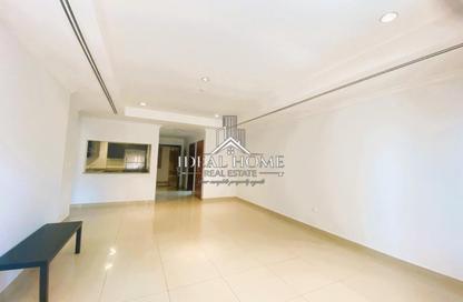 Apartment - 1 - 2 for rent in West Porto Drive - Porto Arabia - The Pearl Island - Doha