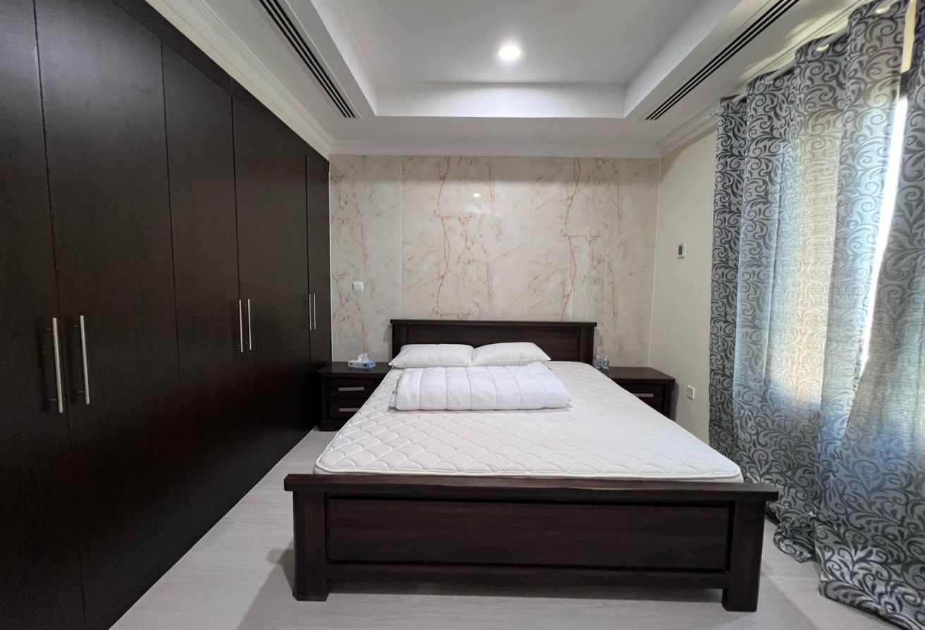 LIMITED OFFER LUXURY 1BEDROOM FULLY FURNISHED thumbnail 6