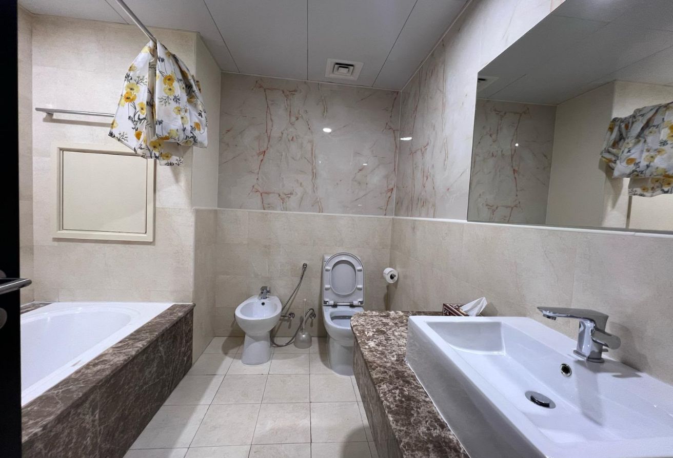 LIMITED OFFER LUXURY 1BEDROOM FULLY FURNISHED thumbnail 9