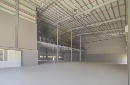 Warehouse - Studio - 2 Bathrooms for rent in Birkat Al Awamer - Al Wakra