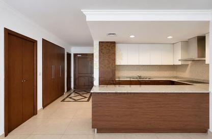 Apartment - Studio - 1 Bathroom for rent in West Porto Drive - Porto Arabia - The Pearl Island - Doha
