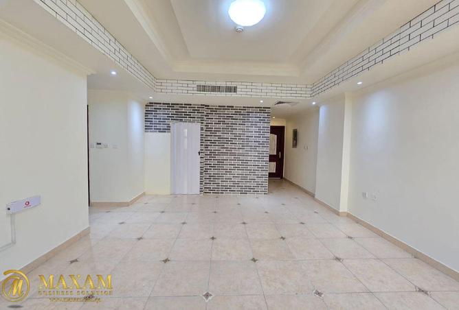 1005193 - Property Image 2