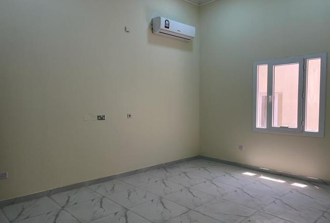 57030520 - Property Image 2