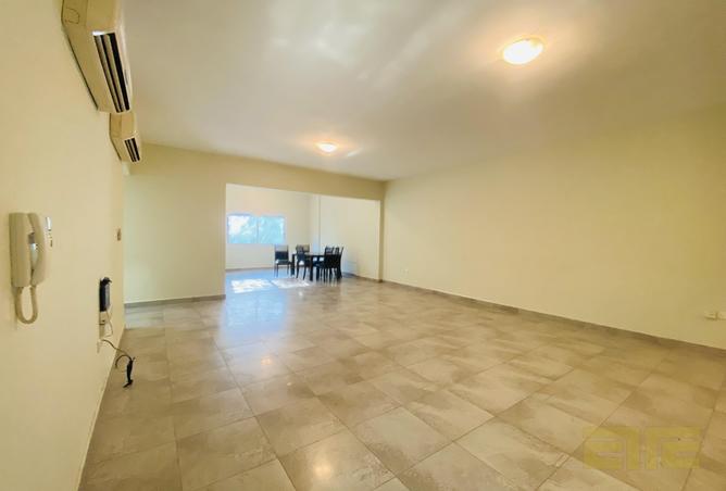 679895 - Property Image 3