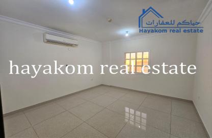 Whole Building - 2 Bedrooms - 2 Bathrooms for rent in Al Wakrah - Al Wakra