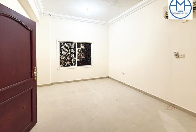 944621 - Property Image 2