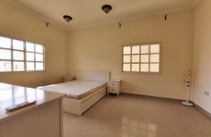 Apartment - 1 Bedroom - 1 Bathroom for rent in Al Khafiji Street - Jeliah - Doha