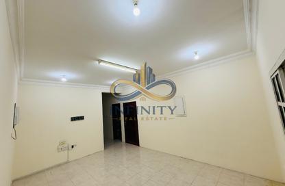 Apartment - 2 Bedrooms - 2 Bathrooms for rent in Madinat Khalifa South - Madinat Khalifa - Doha