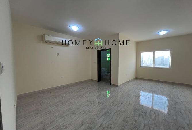 785247 - Property Image 3