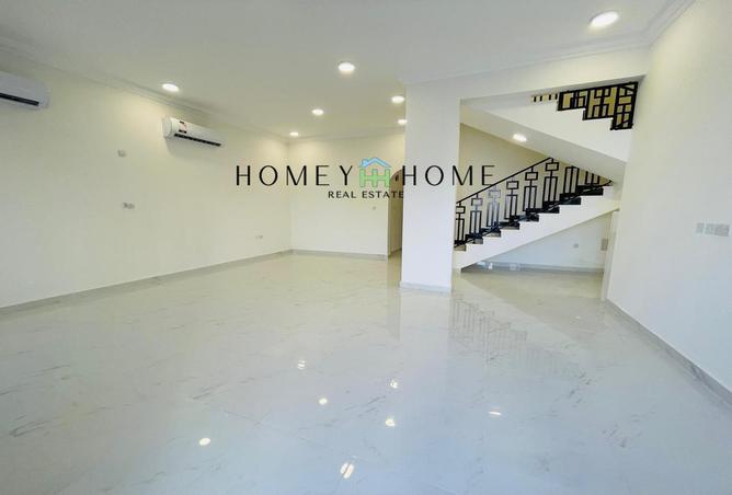 806206 - Property Image 2