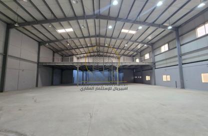 Warehouse - Studio - 5 Bathrooms for rent in East Industrial Street - Birkat Al Awamer - Al Wakra