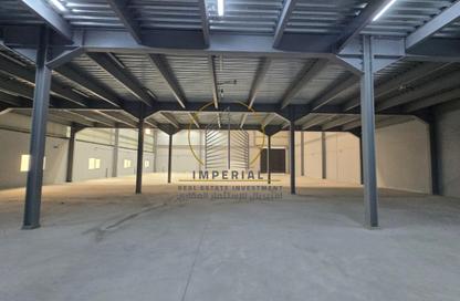 Warehouse - Studio - 5 Bathrooms for rent in East Industrial Street - Birkat Al Awamer - Al Wakra
