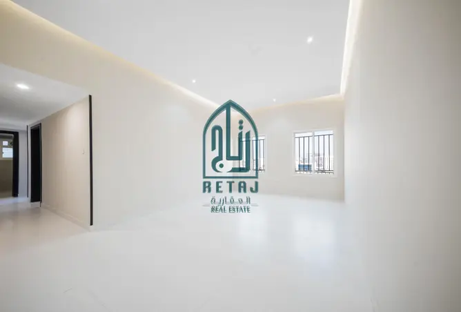 52911415 - Property Image 3