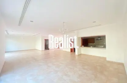 Villa - 3 Bedrooms - 5 Bathrooms for rent in Umm Al Seneem Street - Ain Khaled - Doha
