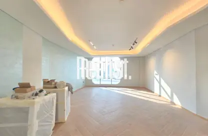 Apartment - 1 Bedroom - 2 Bathrooms for sale in Downtown - Qatar Entertainment City - Lusail