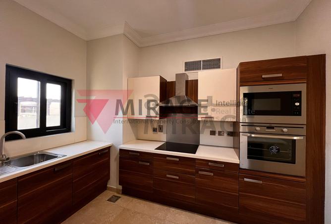 816427 - Property Image 3