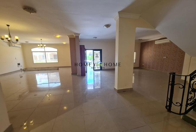 54007063 - Property Image 2