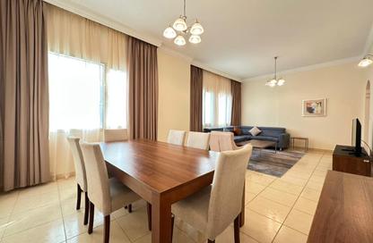 Apartment - 2 Bedrooms - 3 Bathrooms for rent in City Center Towers - West Bay - Doha