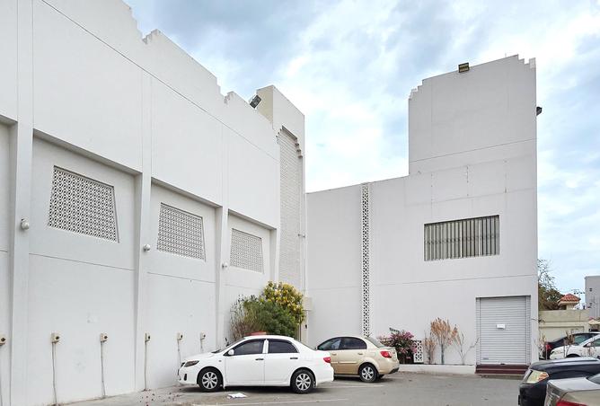 830861 - Property Image 2