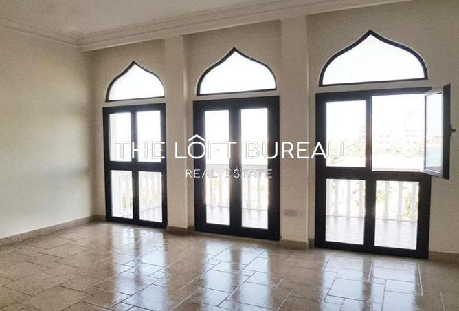 821985 - Property Image 2