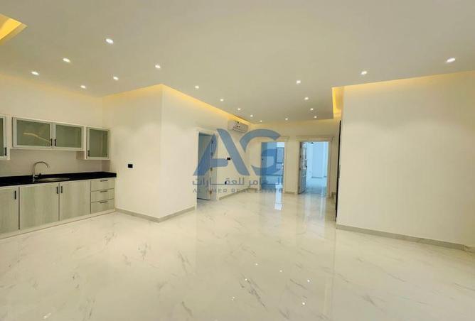 801163 - Property Image 3