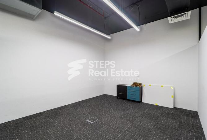 910548 - Property Image 2