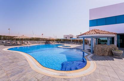 Villa - 4 - 6 for rent in Les Roses 1 - Les Roses Compound - Doha