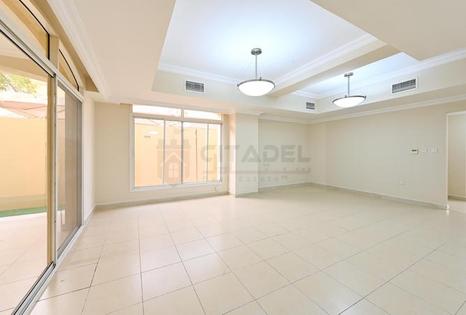 908829 - Property Image 3