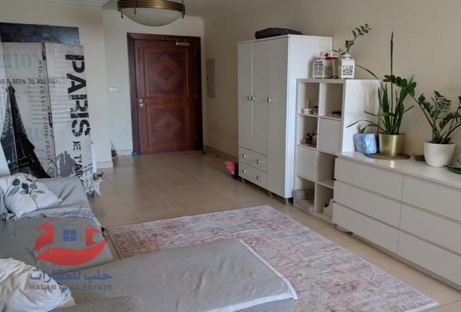 820651 - Property Main Image