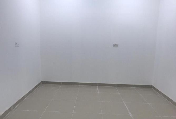 830059 - Property Image 2